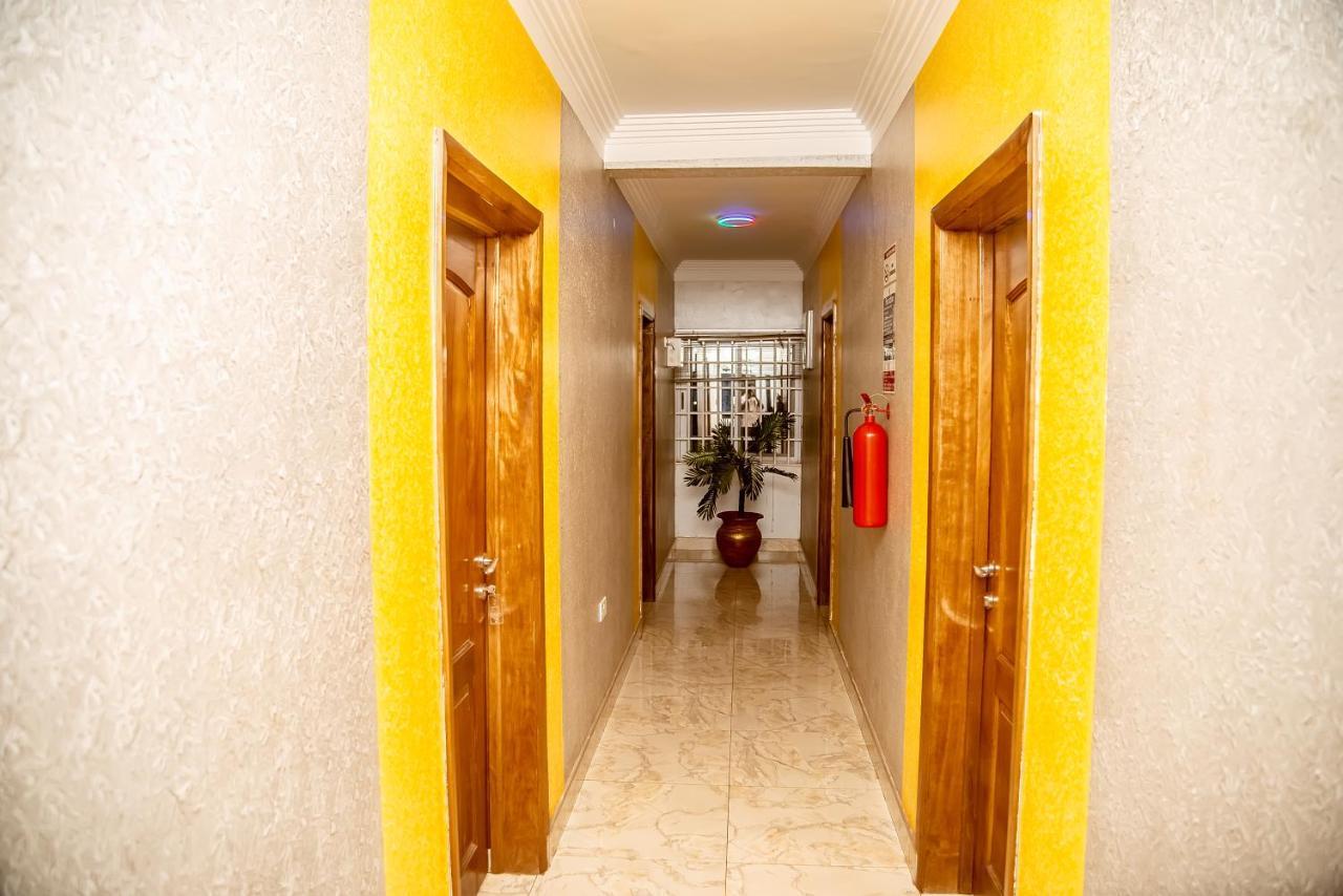 Homey Lodge Kumasi Exterior foto